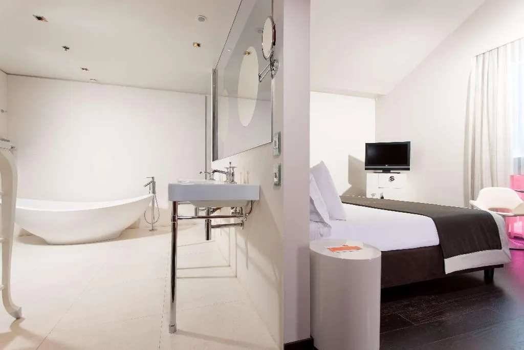 Room, nhow Milano, Milan