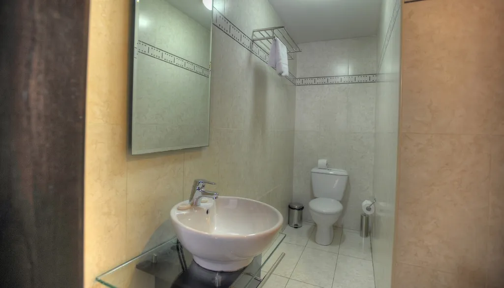 TRIPLE STANDARD Room, St. Julian's Bay Hotel, Malta