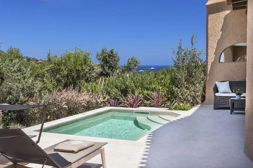 SUITE WITH PRIVATE POOL Room, Relais Villa Carola, Olbia