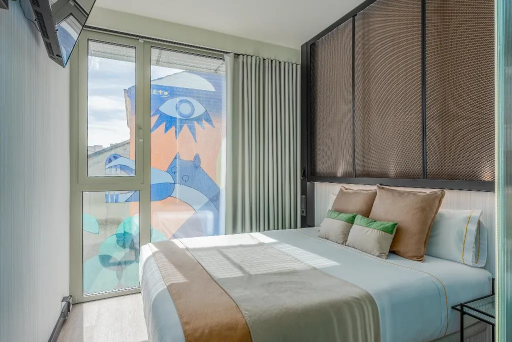 DOUBLE WITH TERRACE Room, Akeah Hotel Gran Via, Madrid