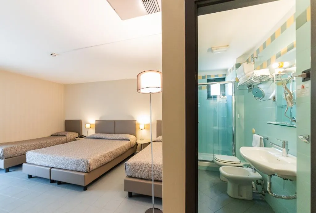 QUADRUPLE STANDARD Room, Athenaeum Palermo, Palermo
