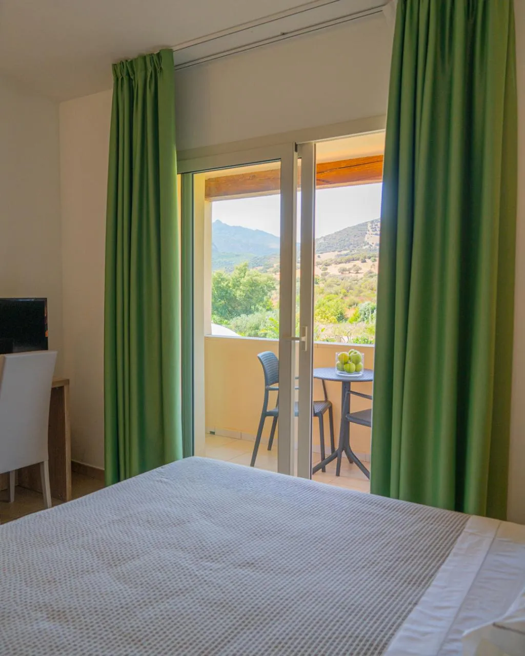 TRIPLE EXECUTIVE Room, Hotel San Teodoro, Olbia