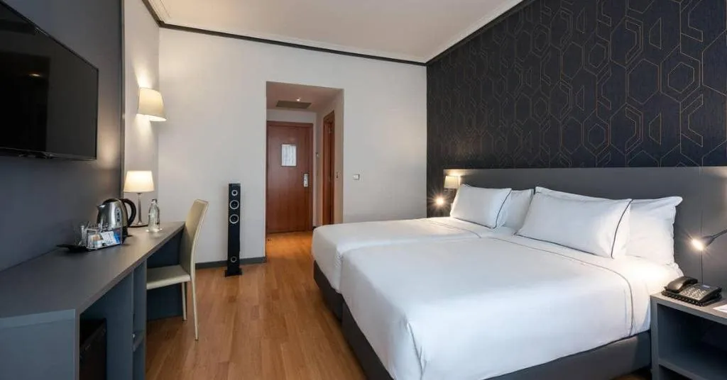 Double or Twin PREMIUM Room, Hotel Madrid Plaza de España Affiliated by Meliá, Madrid