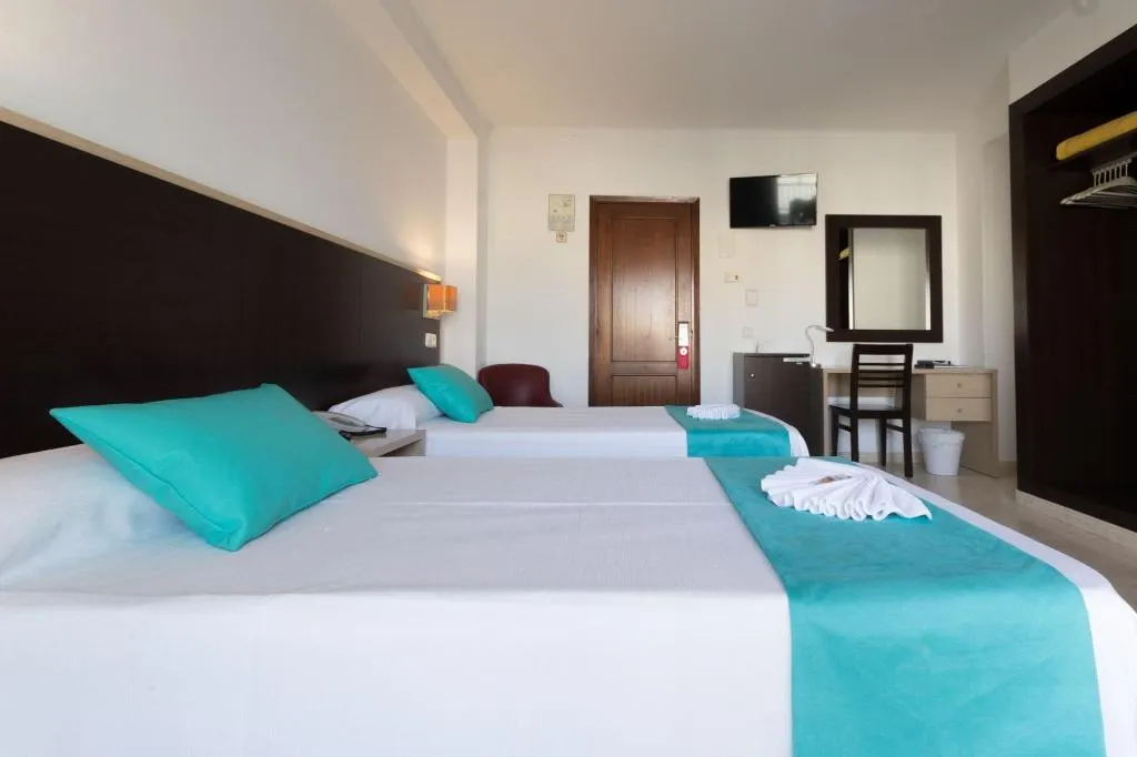 Room, Orosol, Ibiza
