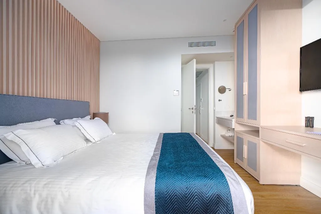 FAMILY ROOM STANDARD Room, Glyfada Riviera Hotel, Athens
