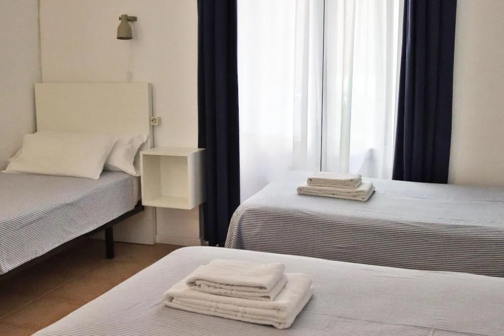 Room, Hostal La Zona, Madrid