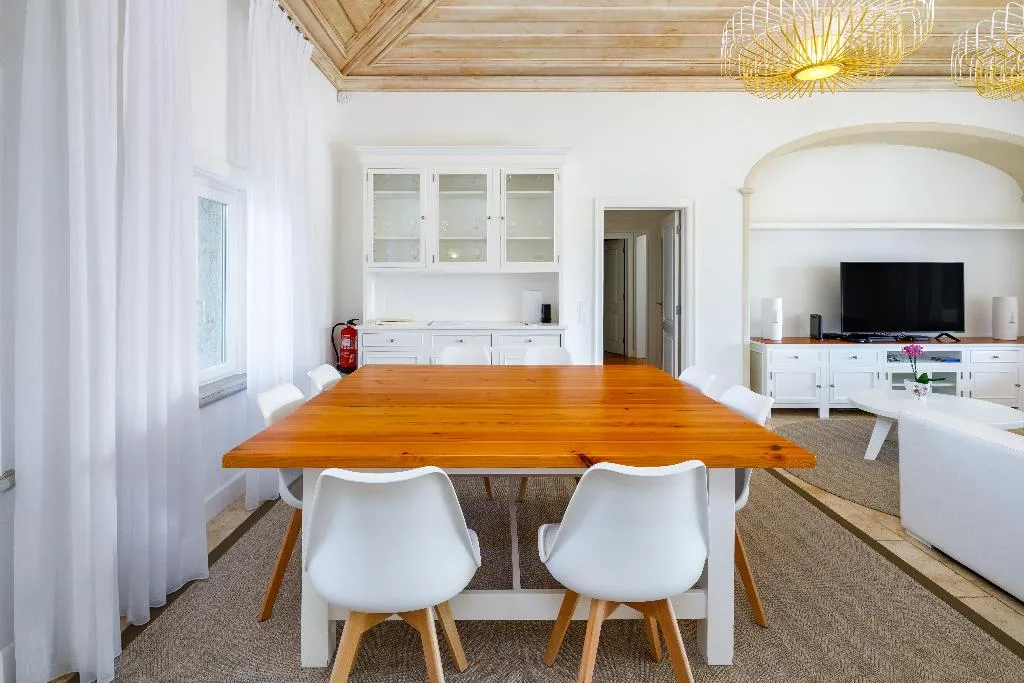 VILLA THREE BEDROOMS Room, Shantivillas, Algarve