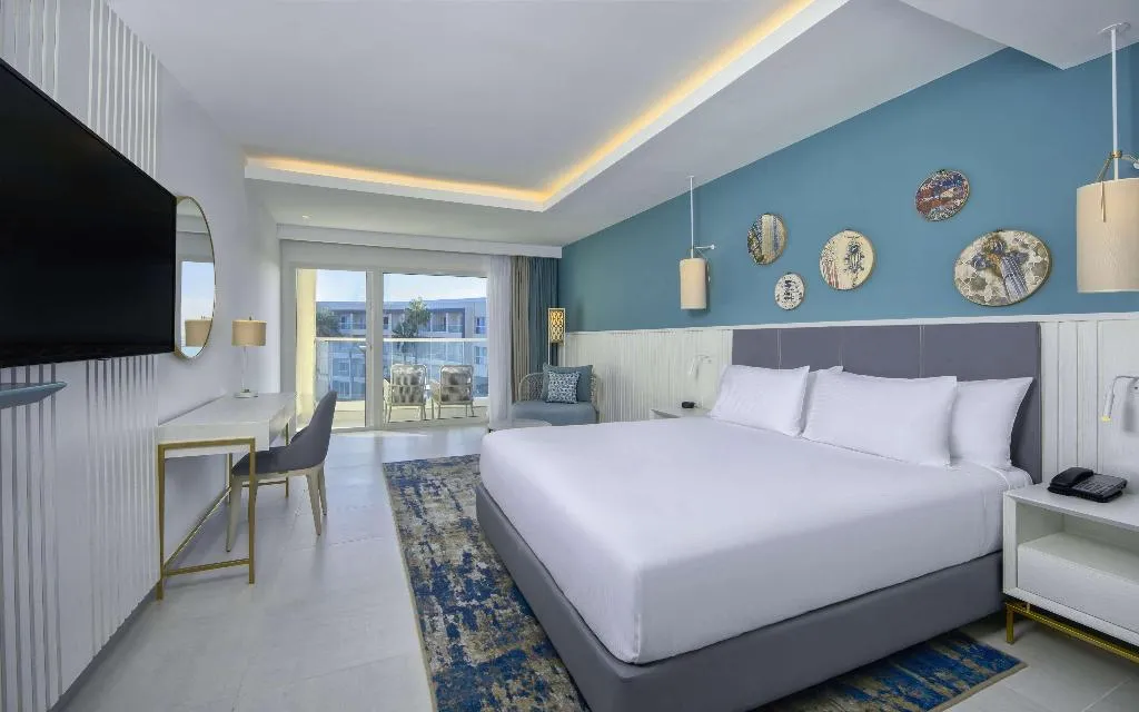DOUBLE GUEST ROOM KING BED Room, Hilton Skanes Monastir Beach Resort, Tunisia