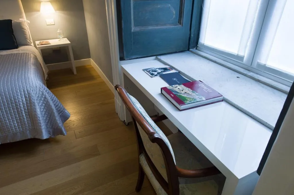Room, Santa Chiara Boutique Hotel, Naples