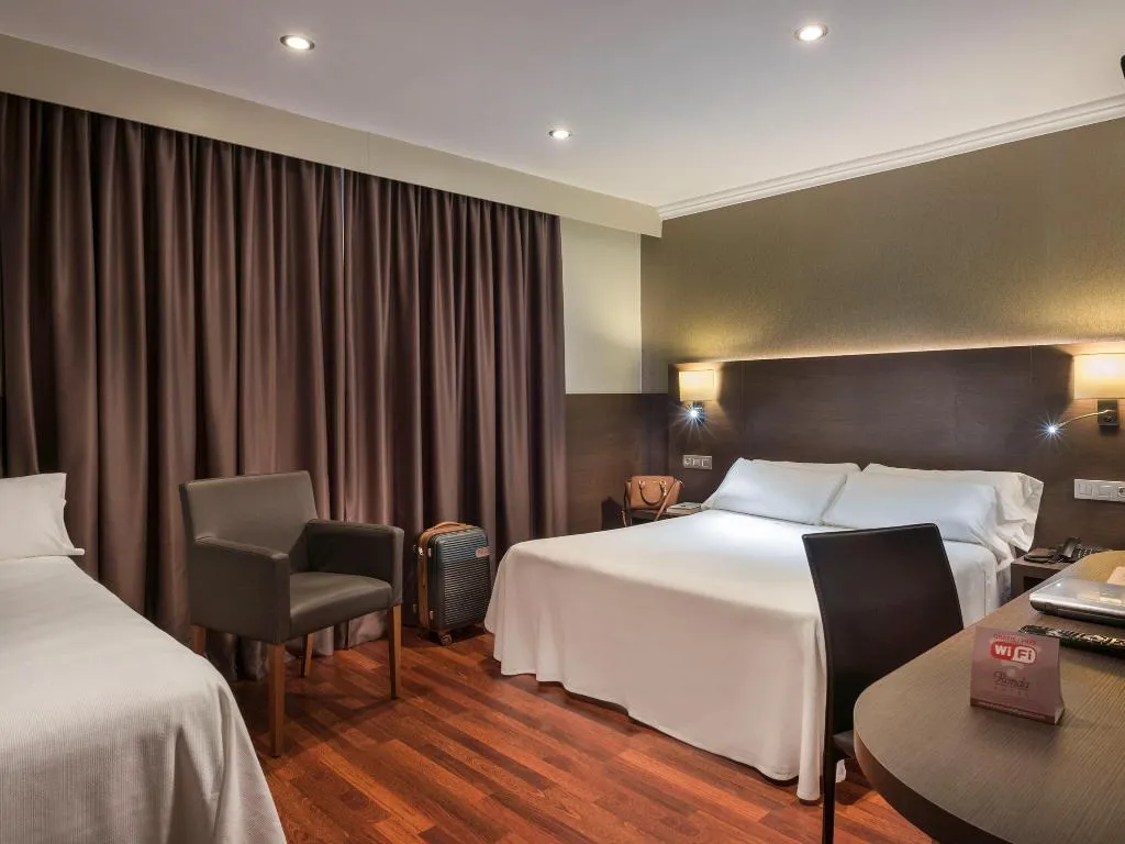 Sports and Entertainment, ibis Styles Figueres Ronda, Costa Brava