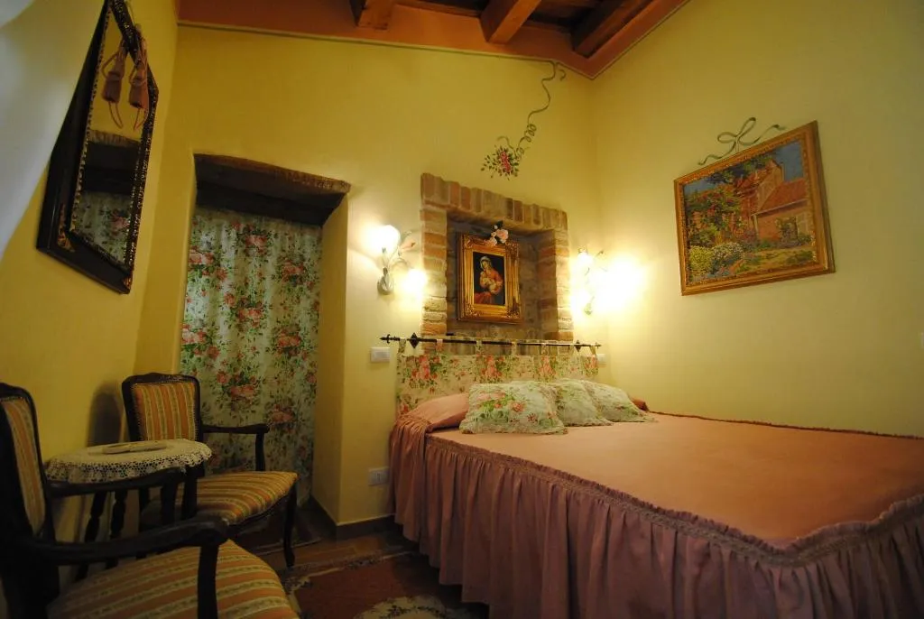 Room, Albergo Torre Sangiovanni, Perugia