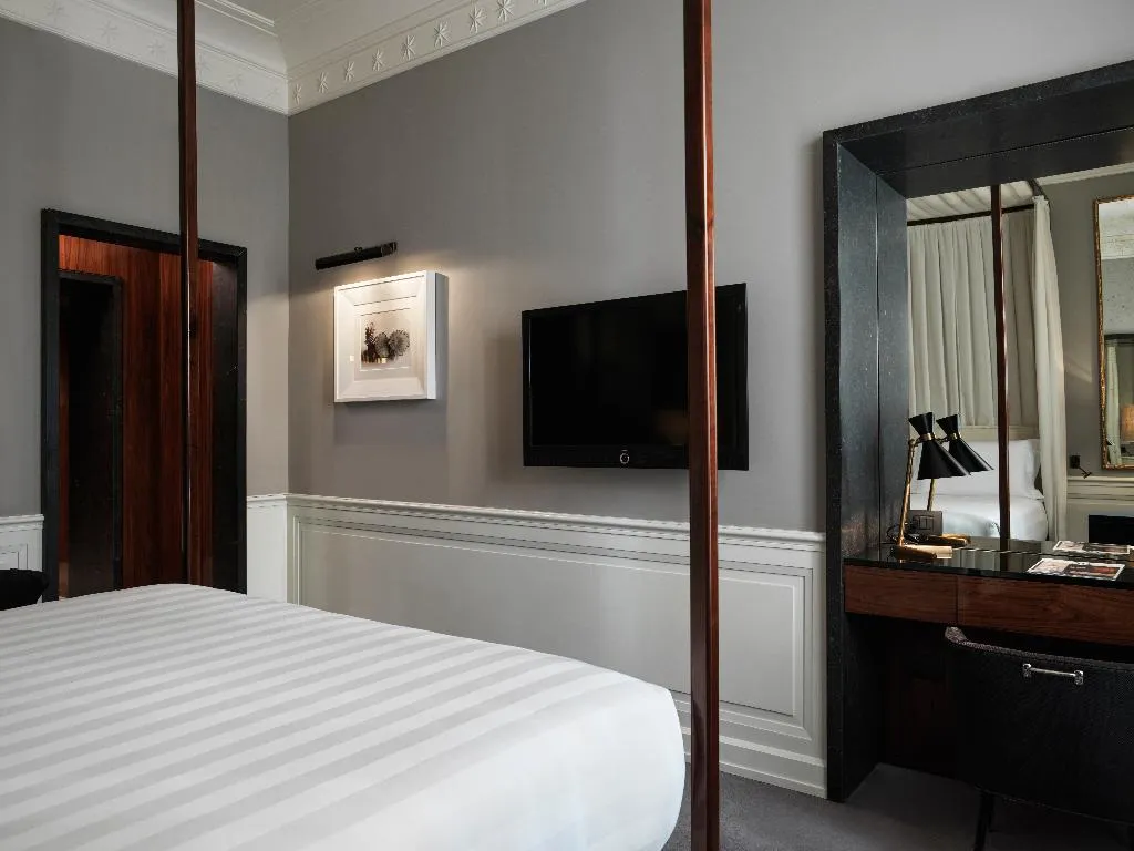 DOUBLE SUPERIOR Room, J.K. Place Roma - The Leading Hotels o/t World, Rome