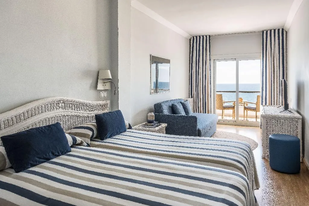 TRIPLE SEA VIEW Room, Hotel Rosamar, Barcelona