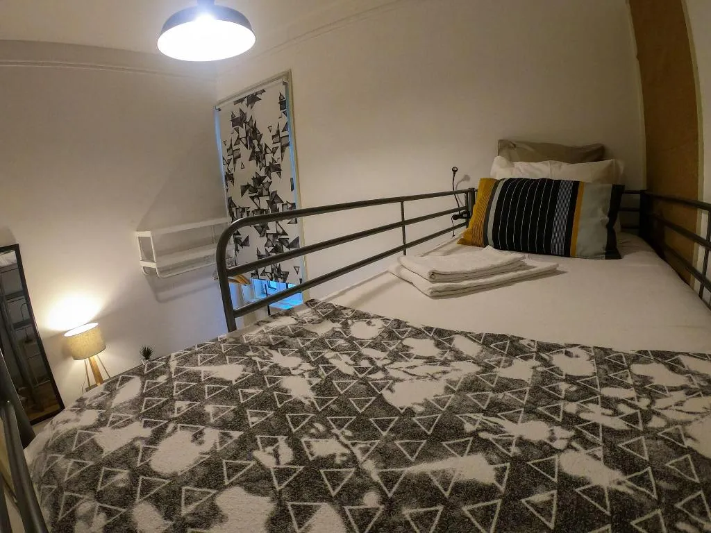 Room, Dukostel, Lisbon