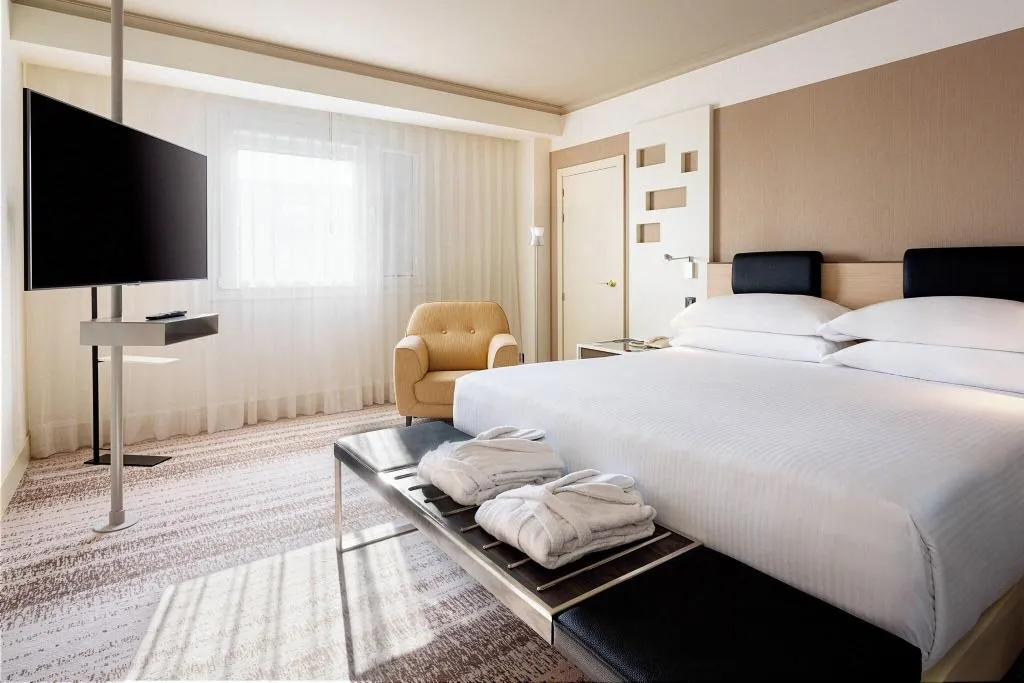 SUITE EXECUTIVE KING BED Room, Marriott Hotel Madrid Auditorium, Madrid