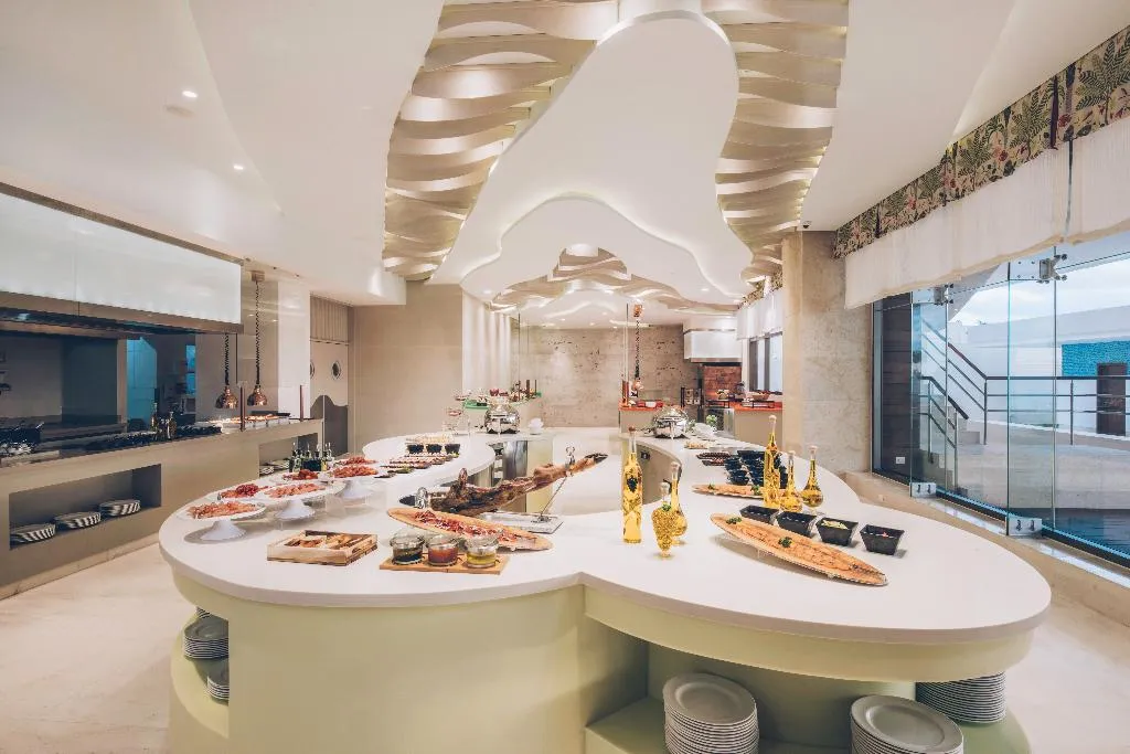 Restaurant, Iberostar Selection Coral Cancun All Inclusive, Cancun Area