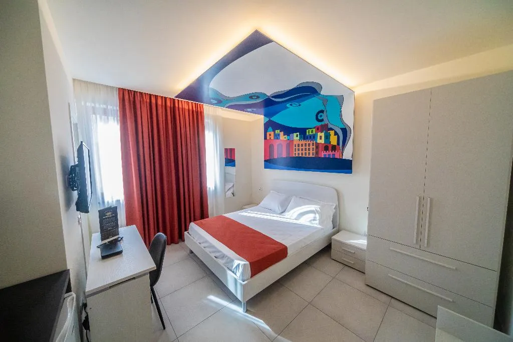 DOUBLE DELUXE Room, Happyrooms, Naples