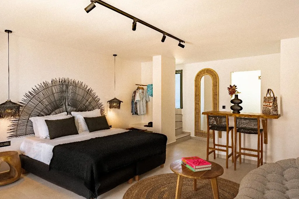 JUNIOR SUITE SEA VIEW Room, Gazelle Living, Santorini