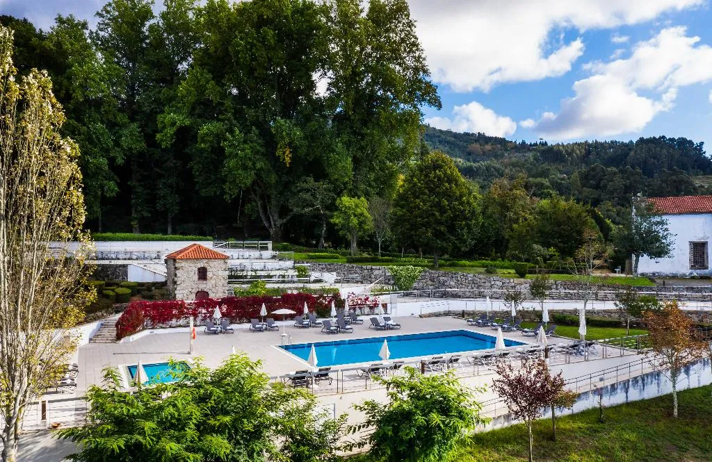 Pool, Pousada Mosteiro de Guimaraes - Monument Hotel, Porto