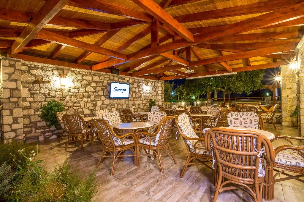 Bar, Georgia Apartments, Rhodes