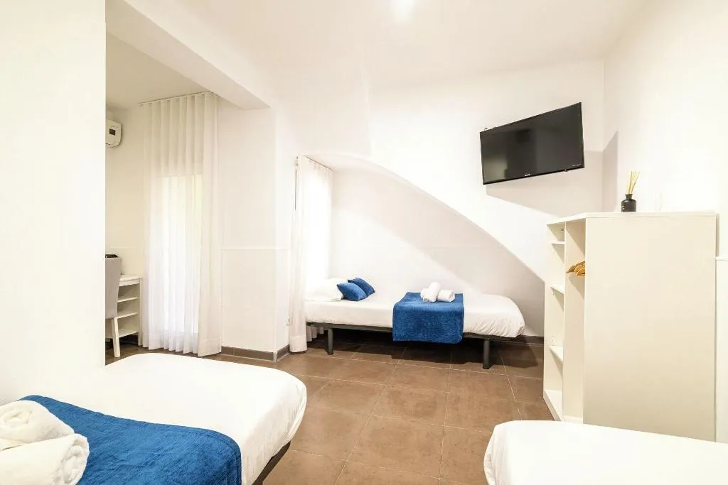 Room, Laramond Barcelona Rooms, Barcelona