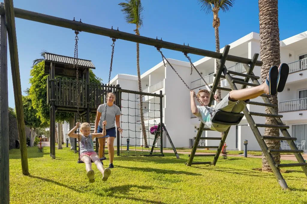 Sports and Entertainment, Plus Fariones Apartamentos, Lanzarote