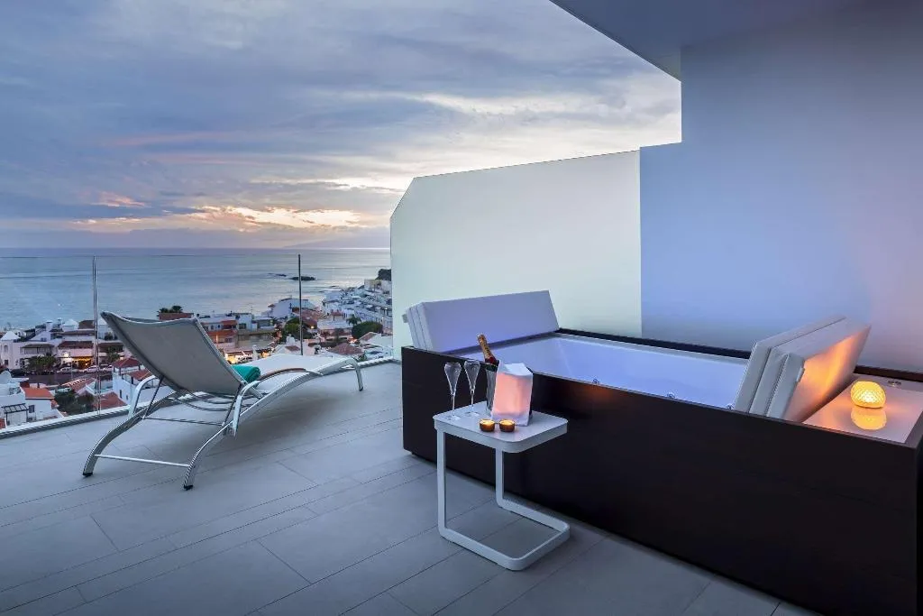 JUNIOR SUITE OCEAN FRONT Room, Royal Hideaway Corales Beach - Adults only, Tenerife