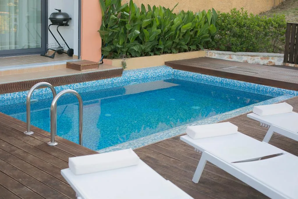 VILLA THREE BEDROOMS WITH PRIVATE POOL Room, Skiathos Gea Villas, Skiathos