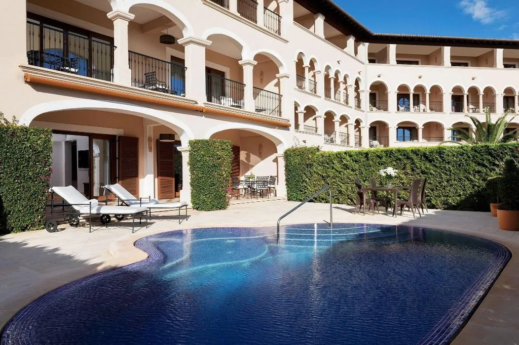 Pool, The St. Regis Mardavall Resort, Majorca