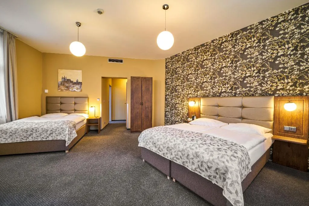 Room, EA Hotel Victoria, Prague