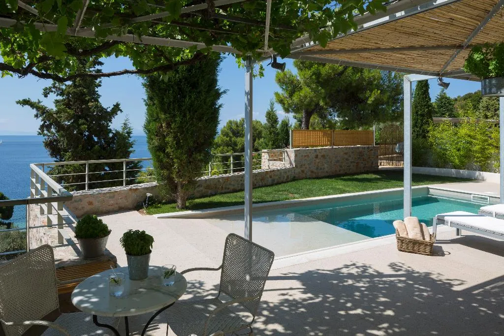 JUNIOR SUITE SEA VIEW WITH PRIVATE POOL Room, Atrium Hotel Skiathos, Skiathos