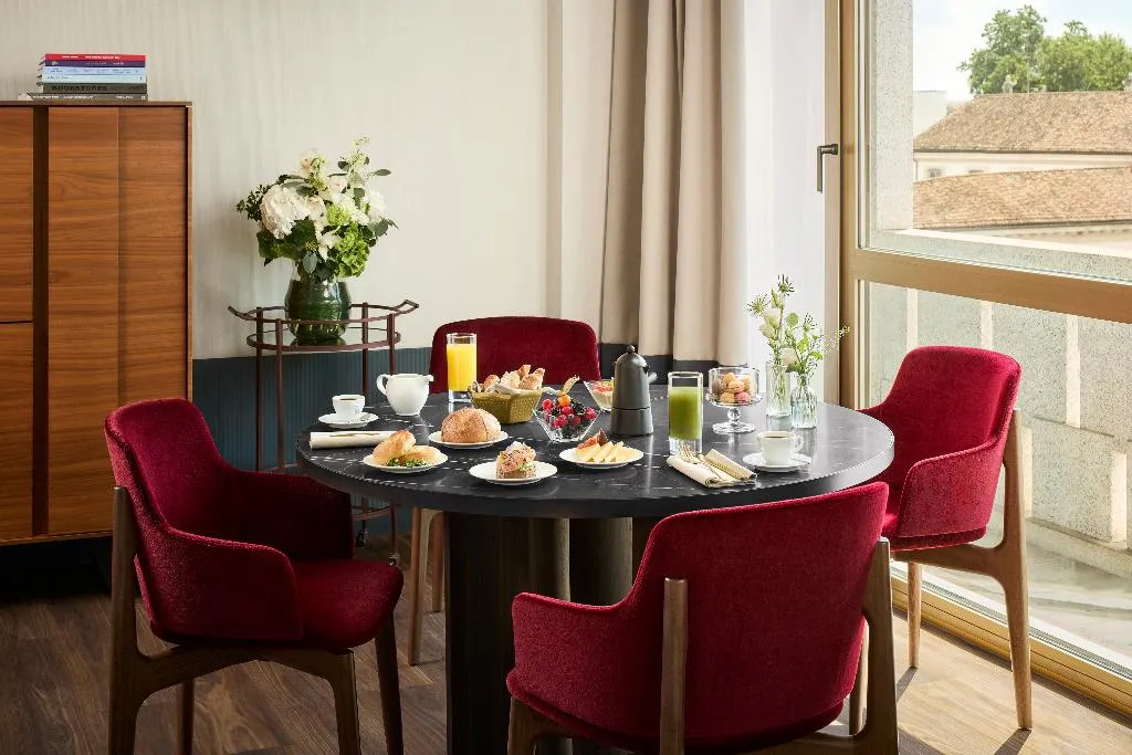 Room, Tivoli President Milano Hotel, Milan