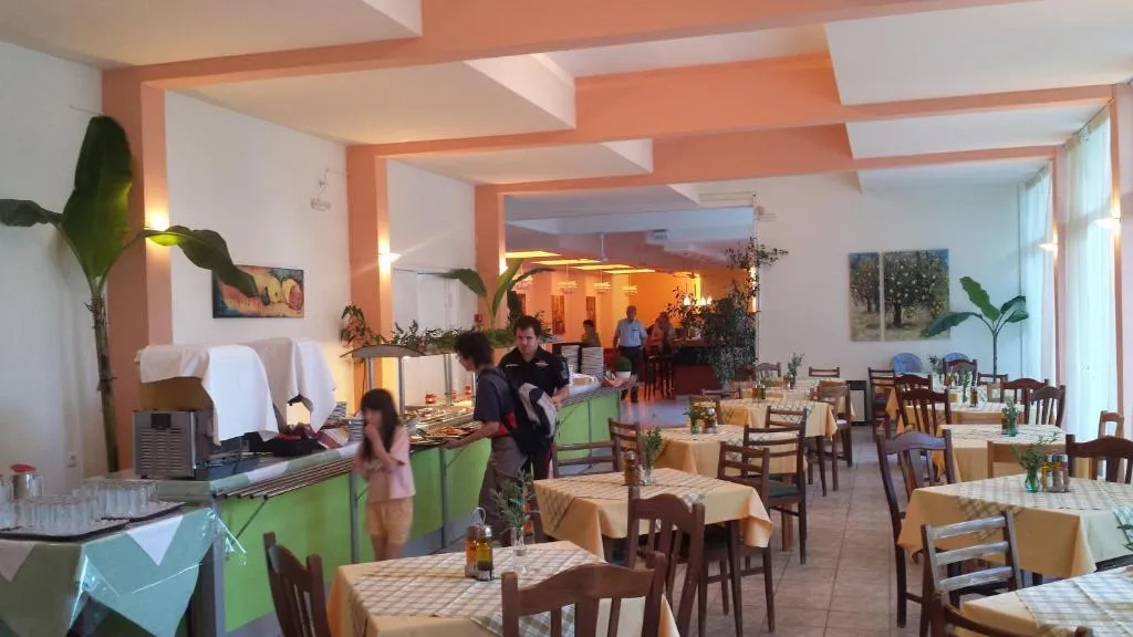 Restaurant, Ipsos Beach, Corfu