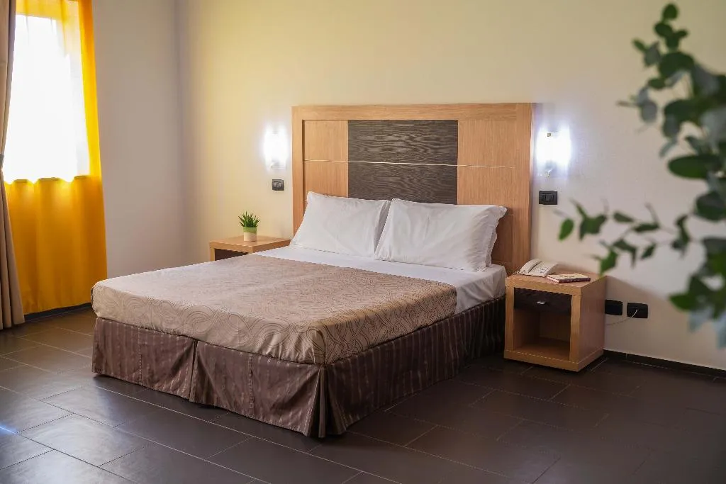 TRIPLE DELUXE Room, VOI Baia di Tindari Resort, Catania