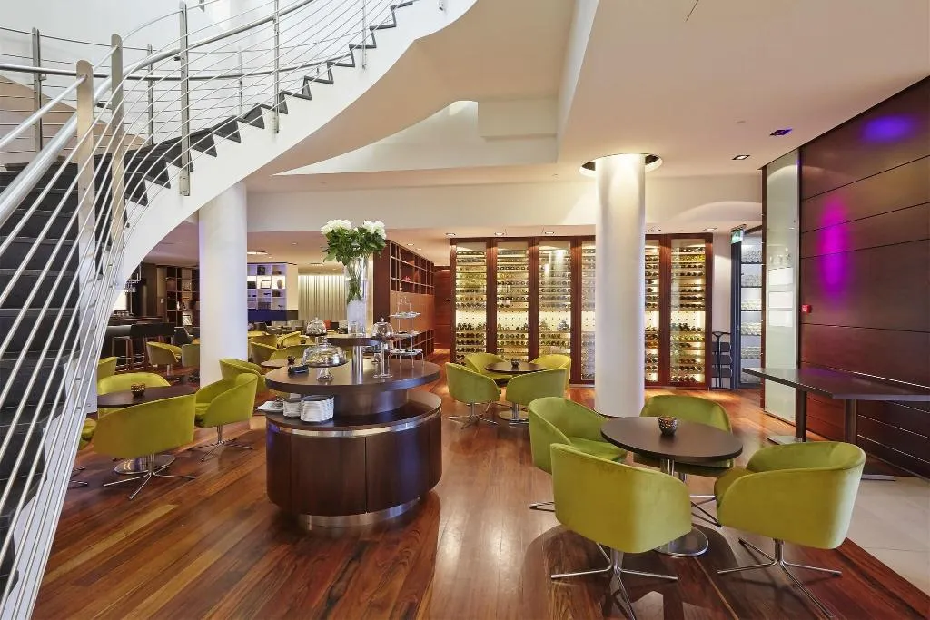 Bar, Hilton Reykjavik Nordica, Reykjavik