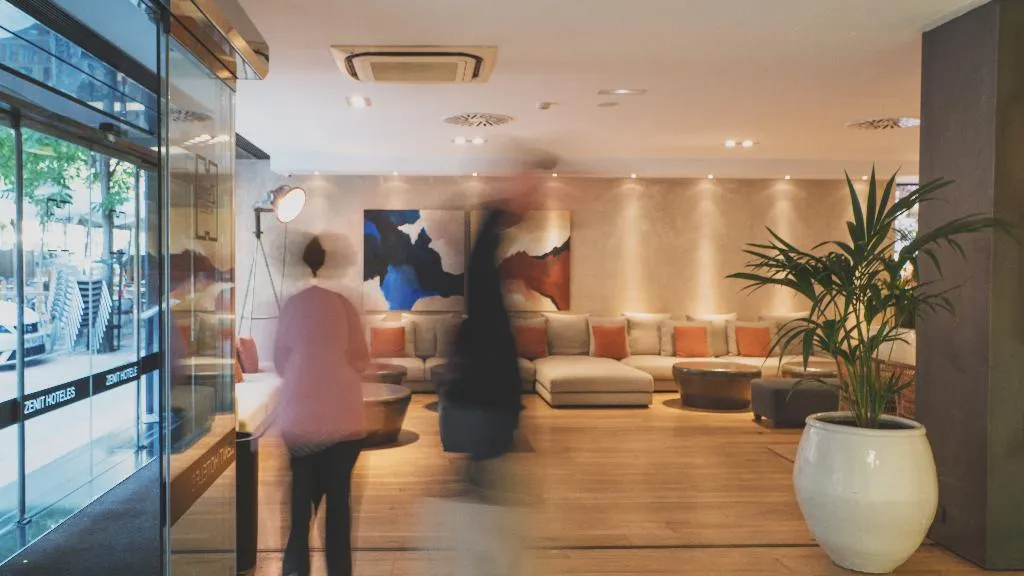 Lobby, Zenit Abeba, Madrid