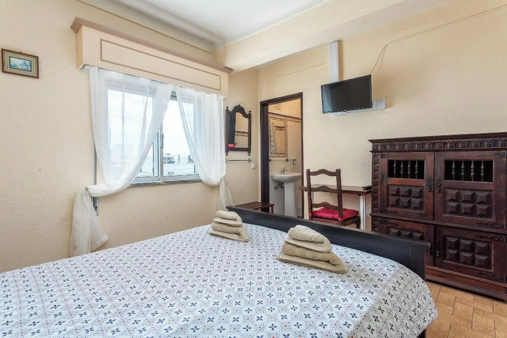 Room, Pension Bicuar, Algarve