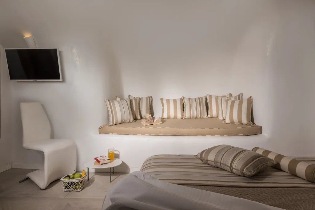 SUITE GRAND Room, Elite Luxury Suites, Santorini