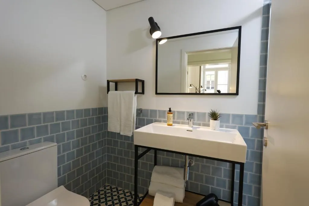 APARTMENT ONE BED Room, Montebelo Lisbon Downtown Apartments, Lisbon