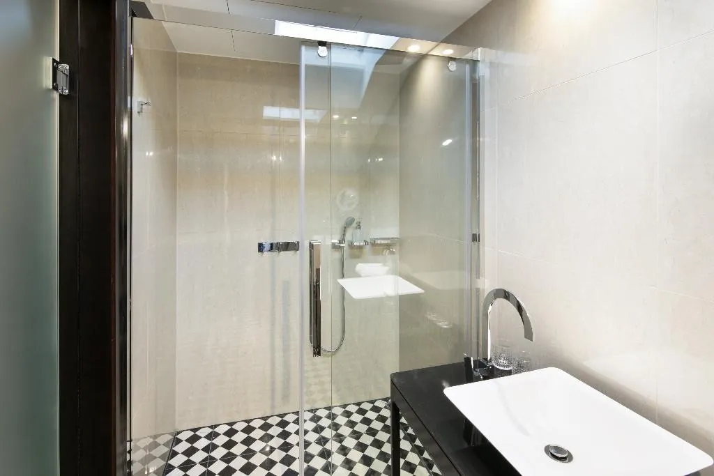 DOUBLE ECONOMY Room, Quentin Prague Hotel, Prague