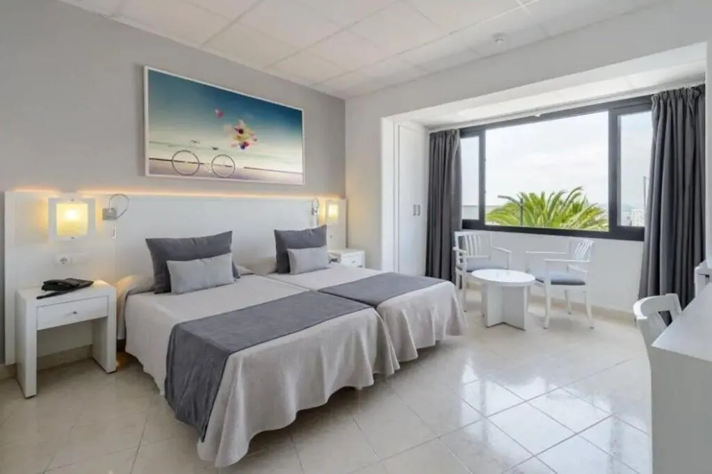 Room, Hotel Cenit & Apts. Sol y Viento, Ibiza
