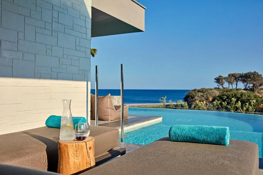 SUITE BEACH FRONT WITH PRIVATE POOL Room, Atlantica Dreams Resort, Rhodes