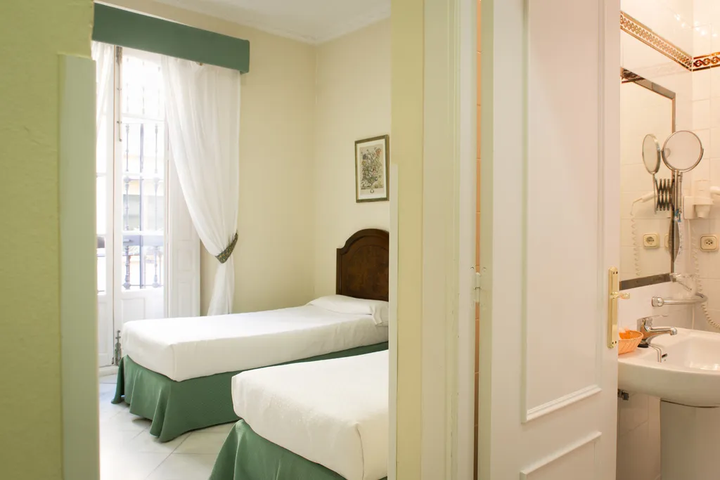 Room, Hotel Abril, Seville