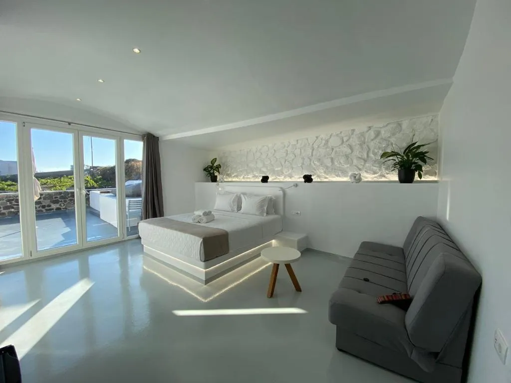 SUITE SEA VIEW Room, Serenita Luxury Suites, Santorini