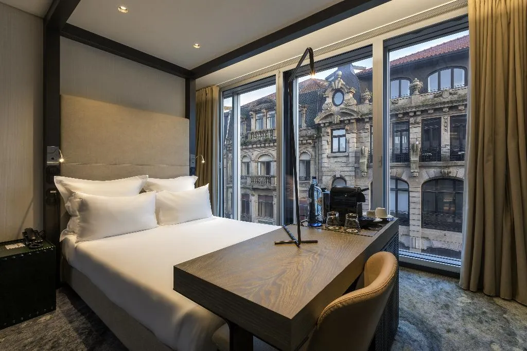DOUBLE CITY VIEW Room, Porto Royal Bridges Hotel, Porto