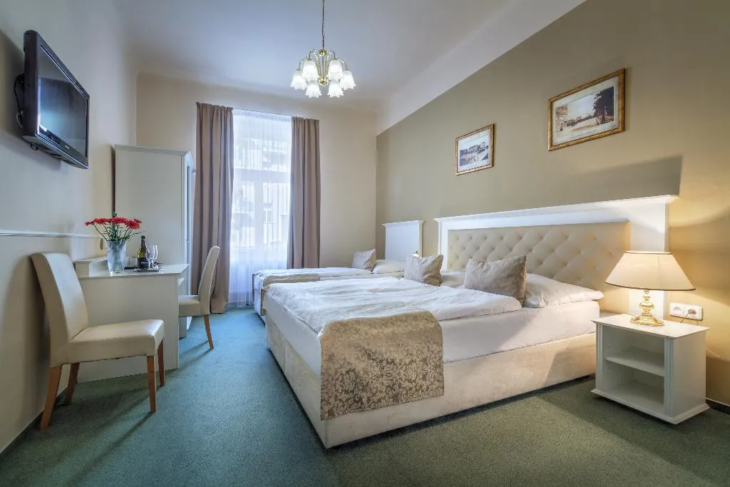 TRIPLE STANDARD Room, Taurus, Prague