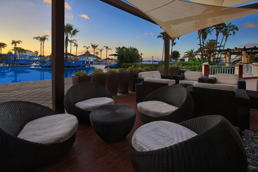Terrace, Marriott's Marbella B.Resort, Costa Del Sol