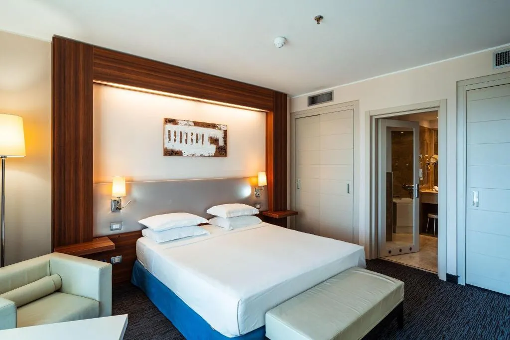 SUITE HARBOUR VIEW Room, Delta Hotels By Marriott Olbia Sardinia, Olbia