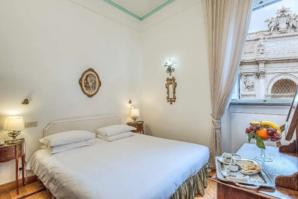 DOUBLE SUPERIOR Room, Hotel Fontana, Rome
