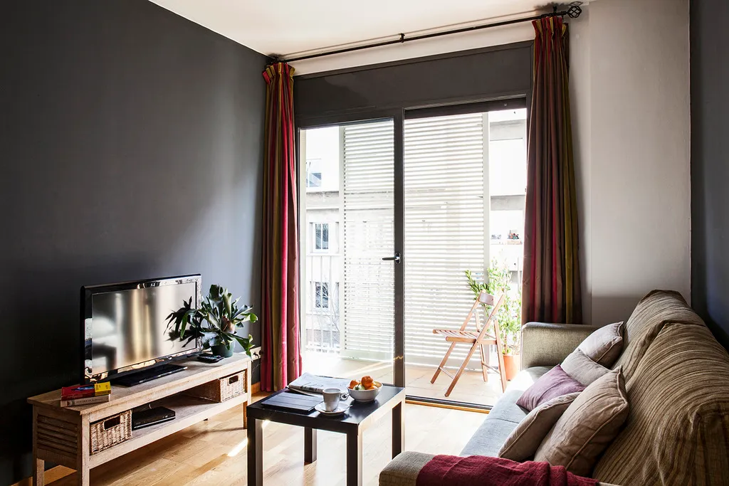 APARTMENT CAPACITY 3 Room, AinB Eixample-Entença Apartments, Barcelona